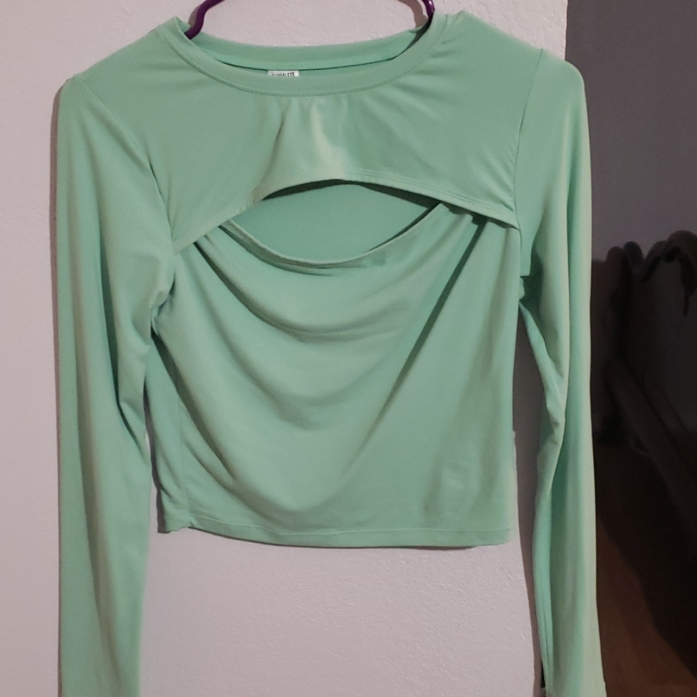 Alphalete NWOT Key hole long sleeve Mint (M)